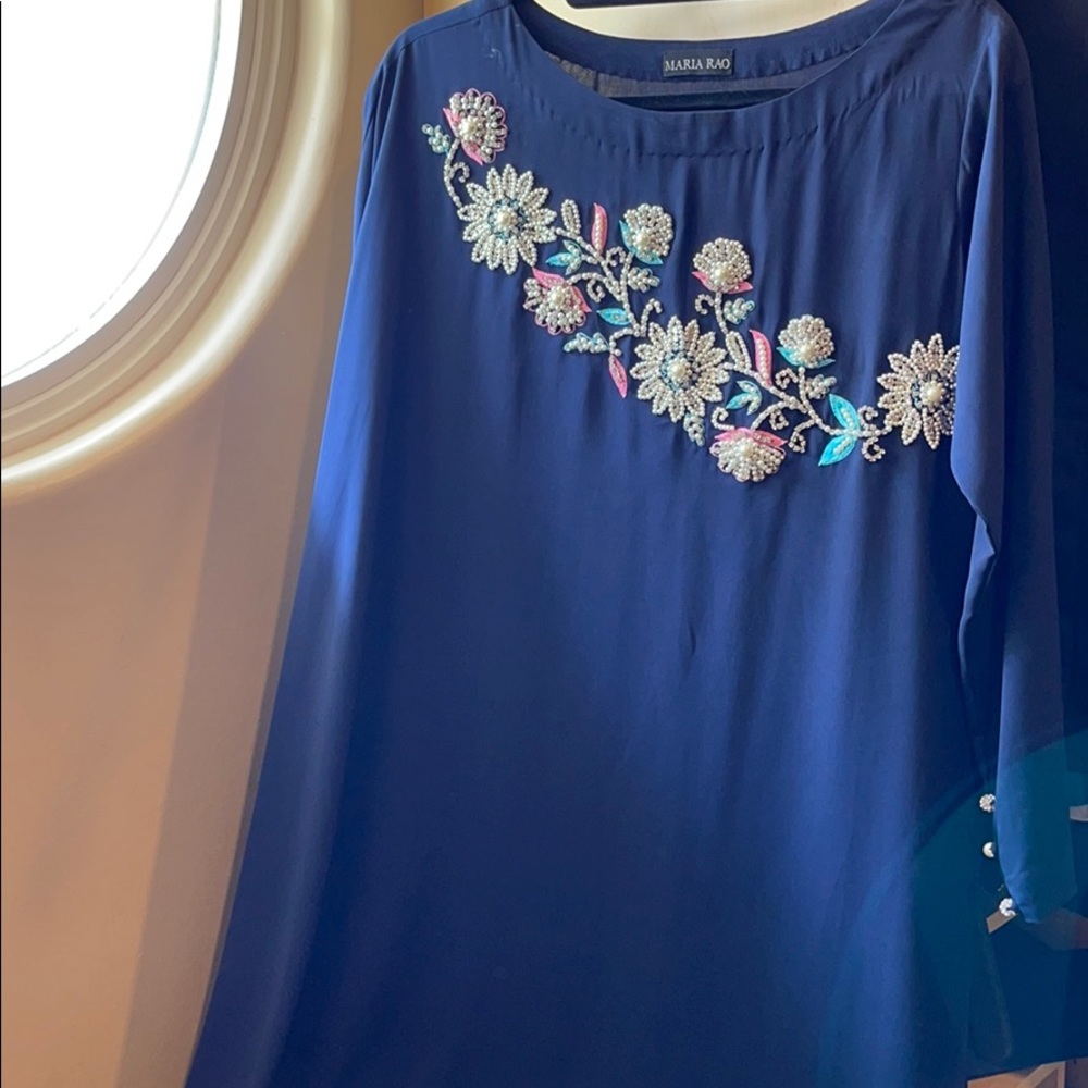 Asymmetrical Kurta by Maria Rao.